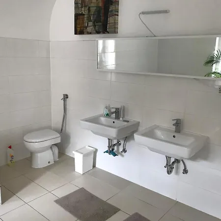 Homestay In Velden 91235 *